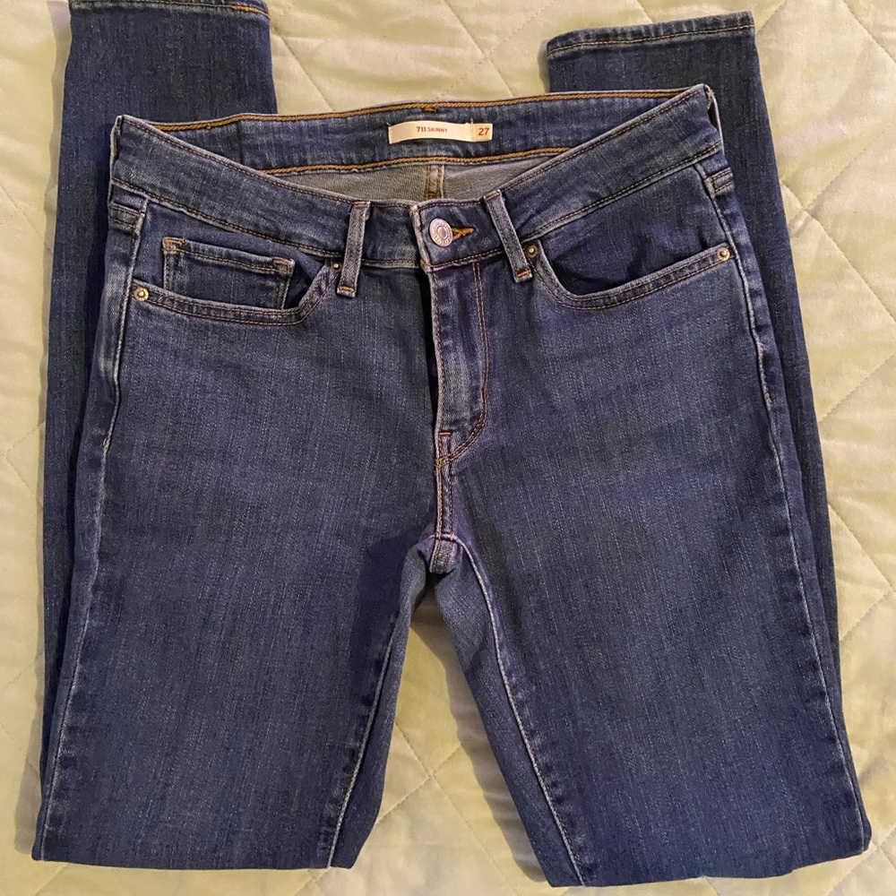 711 Skinny Levi Jeans